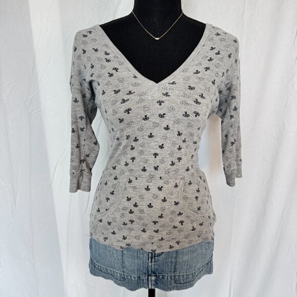 Vintage wet seal tee with hood \ y2k top - Picture 3 of 6